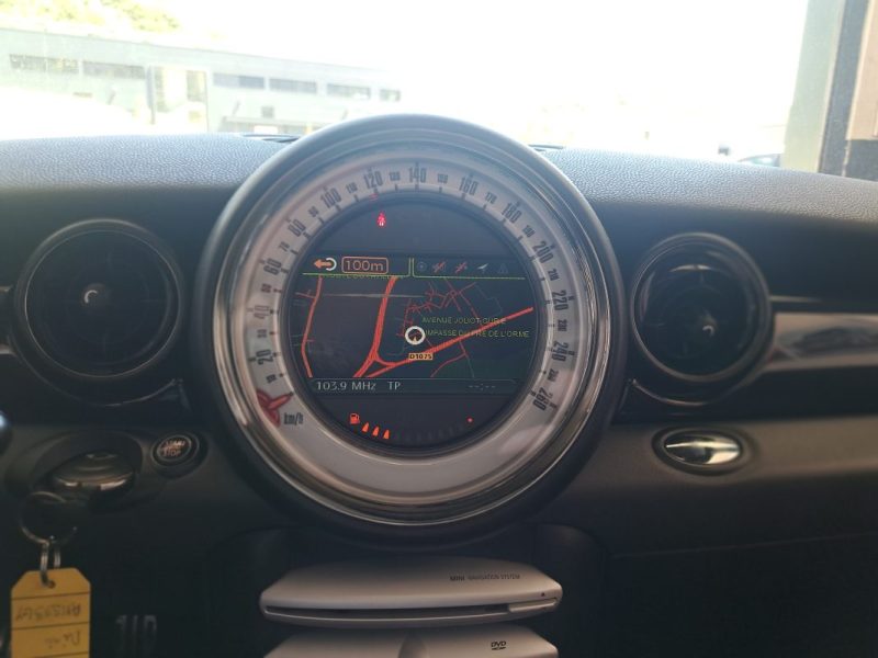 MINI CLUBMAN  JOHN COOPER WORKS 1.6 i 211 Cv BVM6 Toit Ouvrant Panoramique GPS BARRE DE TOIT