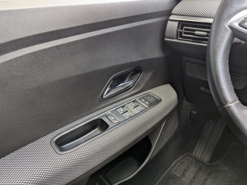 Dacia Sandero 1.0 SCe - 65 III BERLINE Essentiel