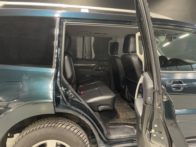 MITSUBISHI PAJERO 3.2 DI-D  2008