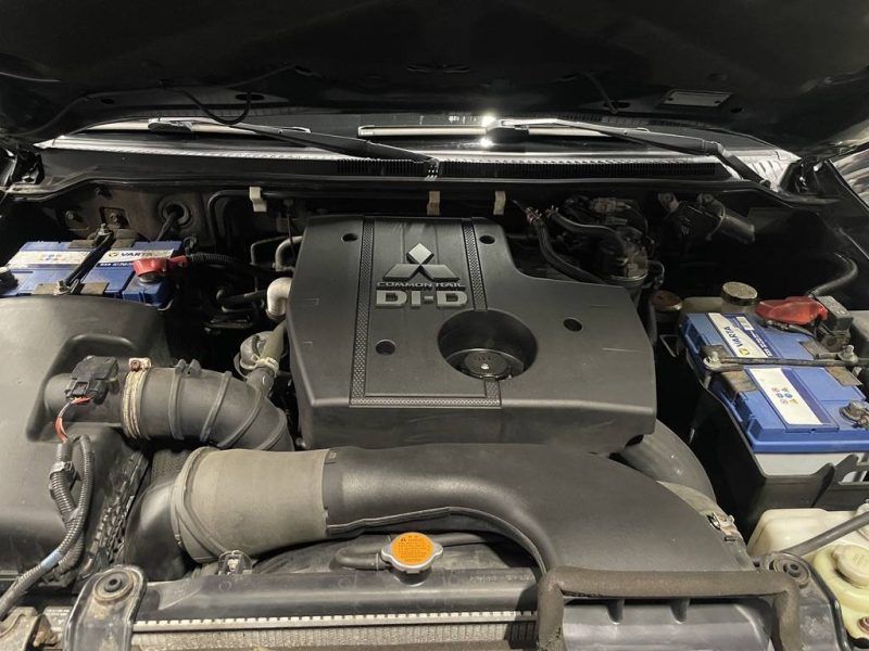 MITSUBISHI PAJERO 3.2 DI-D  2008