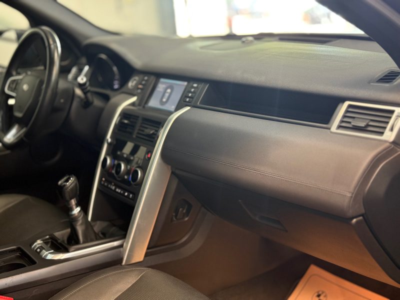 LAND ROVER DISCOVERY SPORT 2015