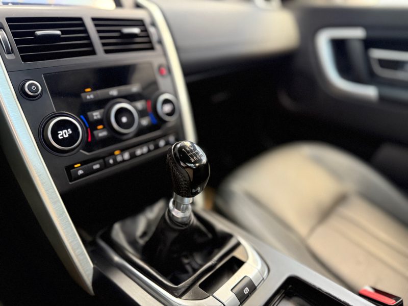 LAND ROVER DISCOVERY SPORT 2015