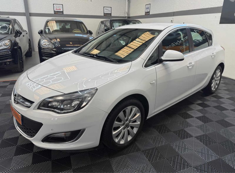 OPEL ASTRA 2015