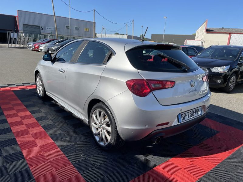 ALFA ROMEO GIULIETTA 2011