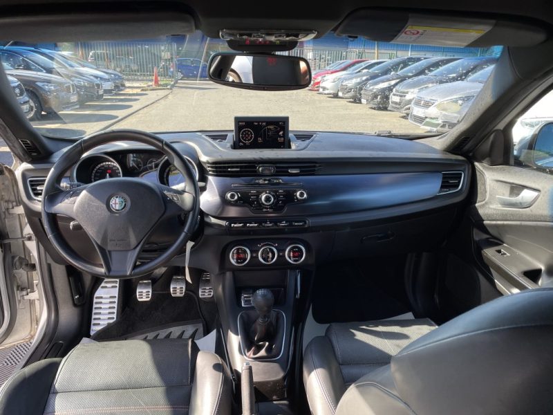 ALFA ROMEO GIULIETTA 2011