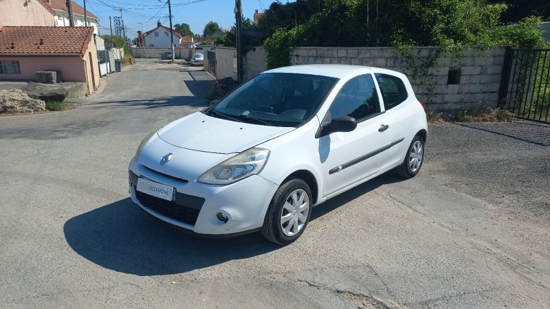 RENAULT CLIO 1ER MAIN TVA 2011