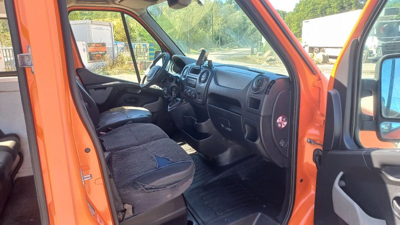 RENAULT MASTER T PLACER 1ER MAIN 2011