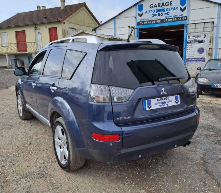 MITSUBISHI OUTLANDER II 2009