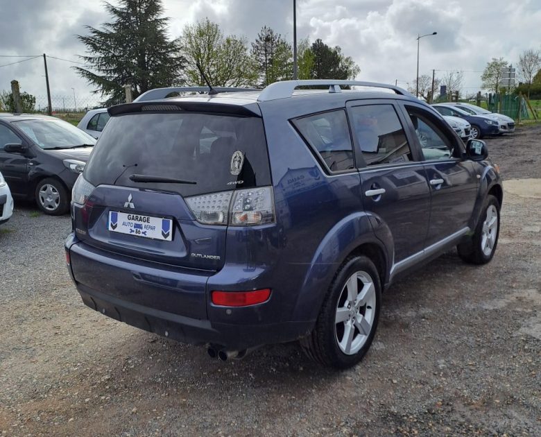 MITSUBISHI OUTLANDER II 2009