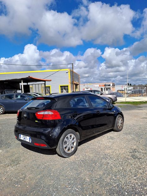 KIA RIO 2014