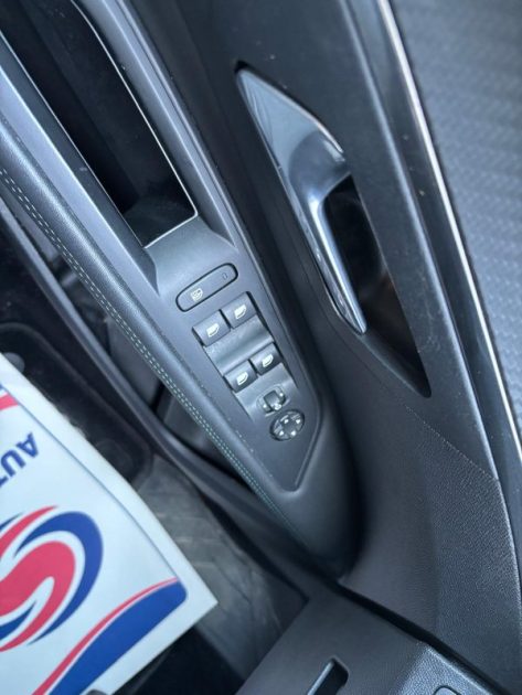 PEUGEOT 3008 1.5 BlUEHDi EAT8 S&S 130cv