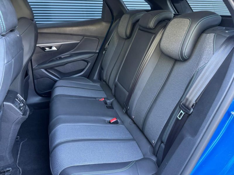 PEUGEOT 3008 1.5 BlUEHDi EAT8 S&S 130cv