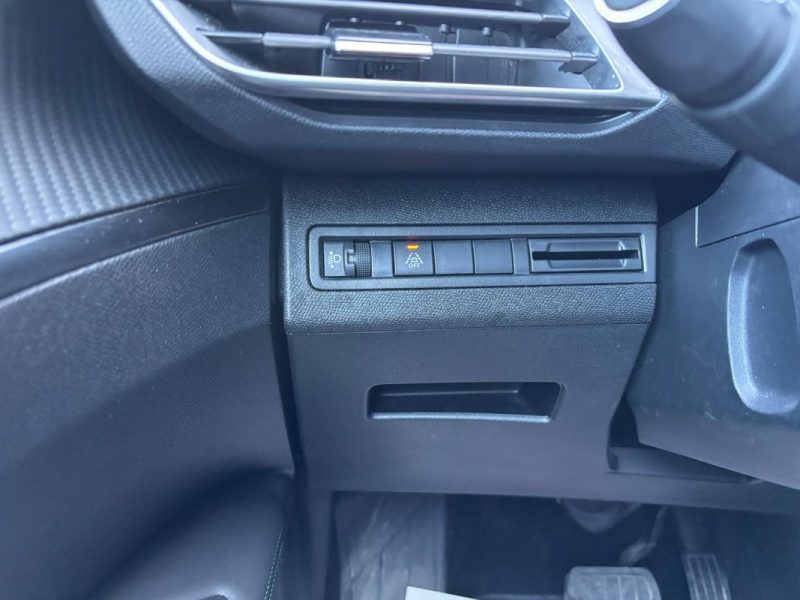 PEUGEOT 3008 1.5 BlUEHDi EAT8 S&S 130cv