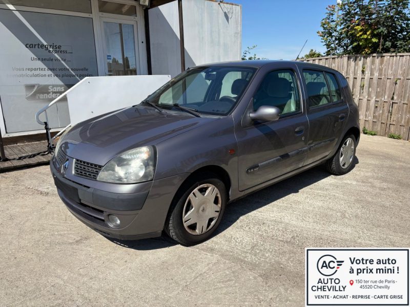 RENAULT CLIO 2001
