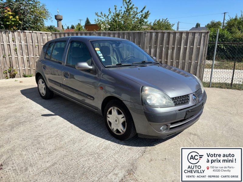 RENAULT CLIO 2001