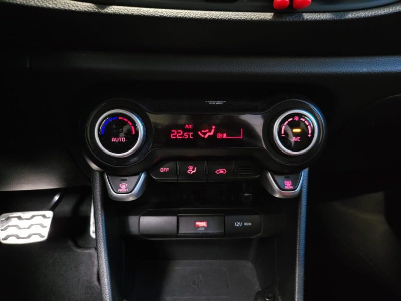 KIA PICANTO 1.2 DPi 84ch GT Line Premium GARANTIE KIA / CAMERA DE RECUL / CARPLAY / SIEGES CUIR