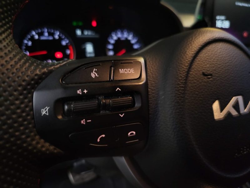 KIA PICANTO 1.2 DPi 84ch GT Line Premium GARANTIE KIA / CAMERA DE RECUL / CARPLAY / SIEGES CUIR