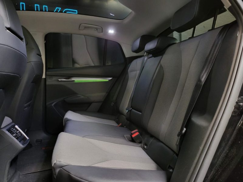 SKODA ENYAQ iV60 180ch / TOIT PANO / LUMIERE D'AMBIANCE / CAMERA DE RECUL / CARPLAY 