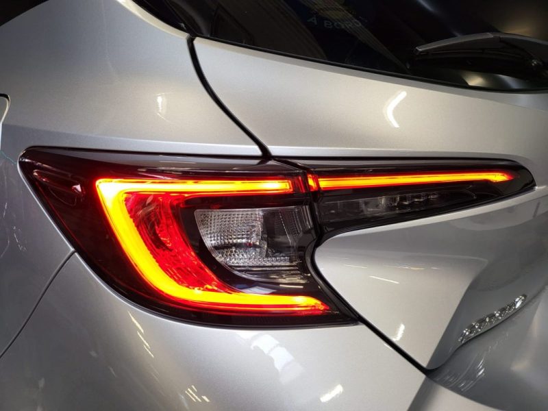 TOYOTA COROLLA 2.0 196ch GR Sport / CAMERA DE RECUL / SIEGES CHAUFFANTS / CARPLAY / SUIVI TOYOTA 