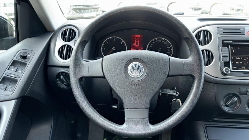 VOLKSWAGEN TIGUAN 4Motion 2.0L TDi 140cv ConfortLine / Révisée&Garantie 