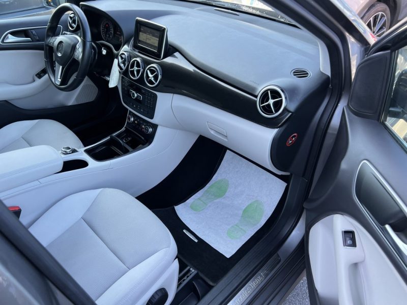 MERCEDES CLASSE B II 180 1.6 122 Cv BOITE AUTOMATIQUE BVA7 / CAMERA RECUL CRIT AIR 1 - GARANTIE 1 AN