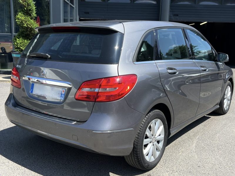 MERCEDES CLASSE B II 180 1.6 122 Cv BOITE AUTOMATIQUE BVA7 / CAMERA RECUL CRIT AIR 1 - GARANTIE 1 AN