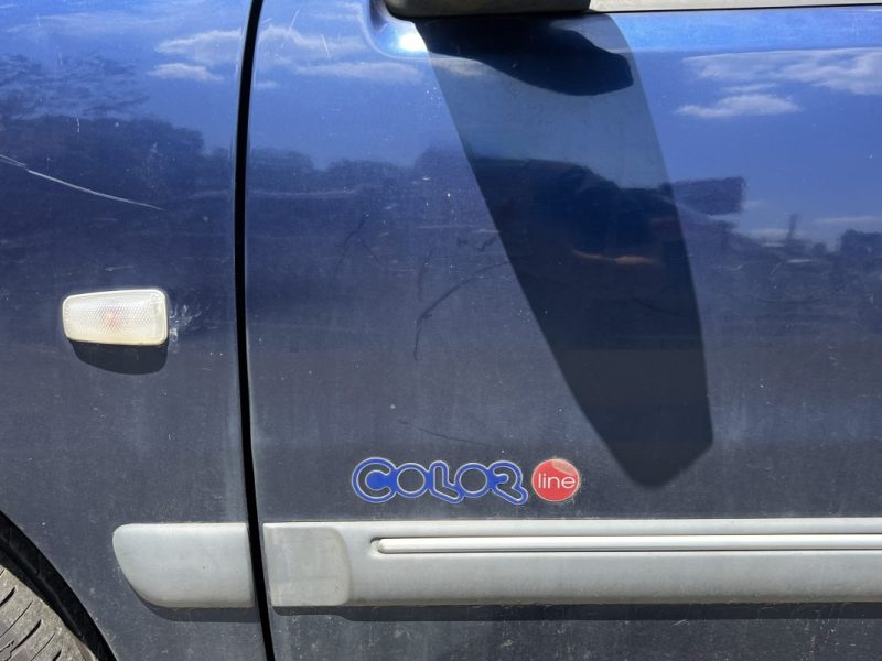 PEUGEOT 106 FRAIS A PREVOIR / VENTE EN ETAT - 1.1 60 Cv COLOR LINE