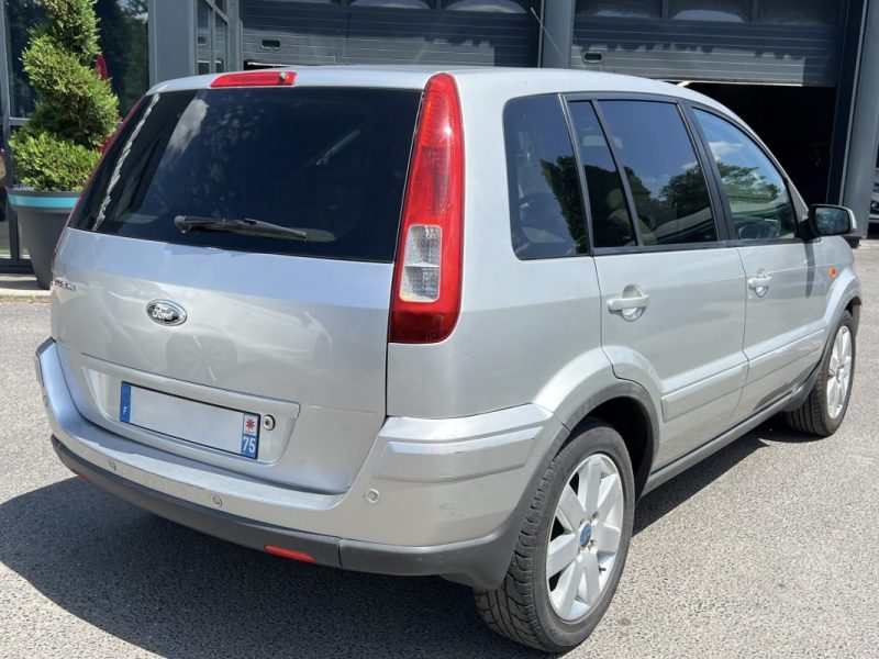 FORD FUSION 1.6 100 Cv CLIMATISATION AUTO BLUETOOTH PAIEMENT 4x CV POSSIBLE - GARANTIE 1 AN