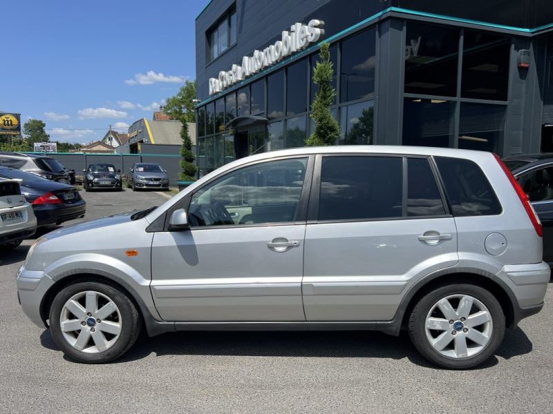 FORD FUSION 1.6 100 Cv CLIMATISATION AUTO BLUETOOTH PAIEMENT 4x CV POSSIBLE - GARANTIE 1 AN