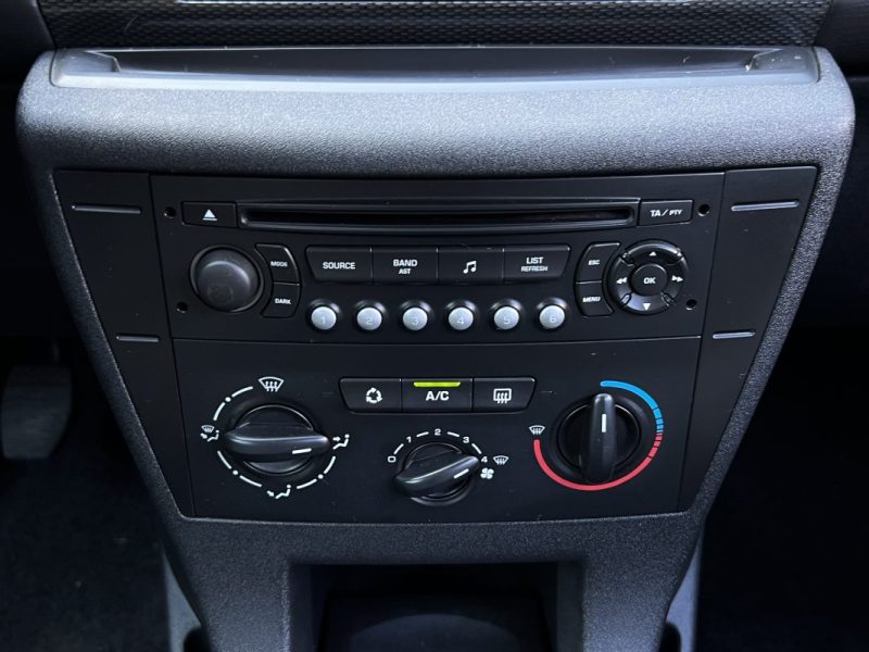 CITROEN C4 VENTE EN ETAT / FRAIS A PREVOIR 1.4 i 90 Cv 71 100 Kms