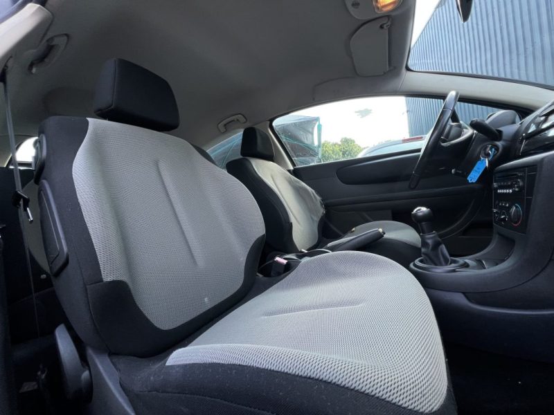 CITROEN C4 VENTE EN ETAT / FRAIS A PREVOIR 1.4 i 90 Cv 71 100 Kms