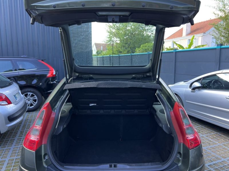 CITROEN C4 VENTE EN ETAT / FRAIS A PREVOIR 1.4 i 90 Cv 71 100 Kms