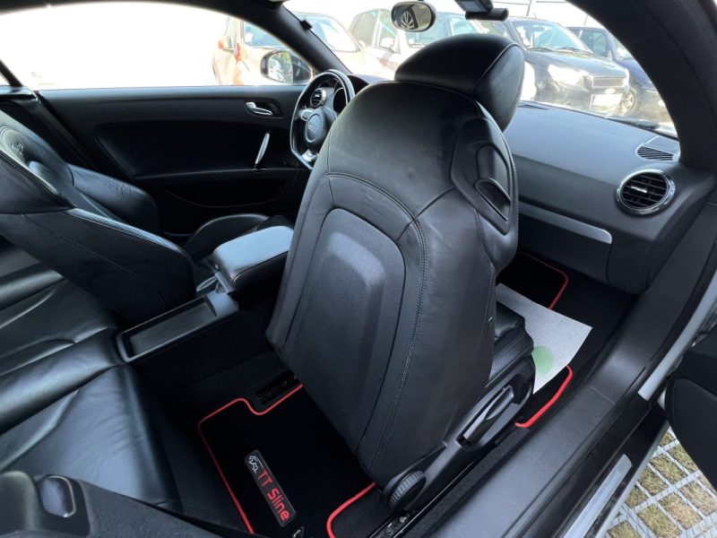 AUDI TT COUPE S-LINE 2.0 TFSI 200 Cv APPLE CARPLAY & ANDROID / INTERIEUR CUIR GPS - GARANTIE 1 AN