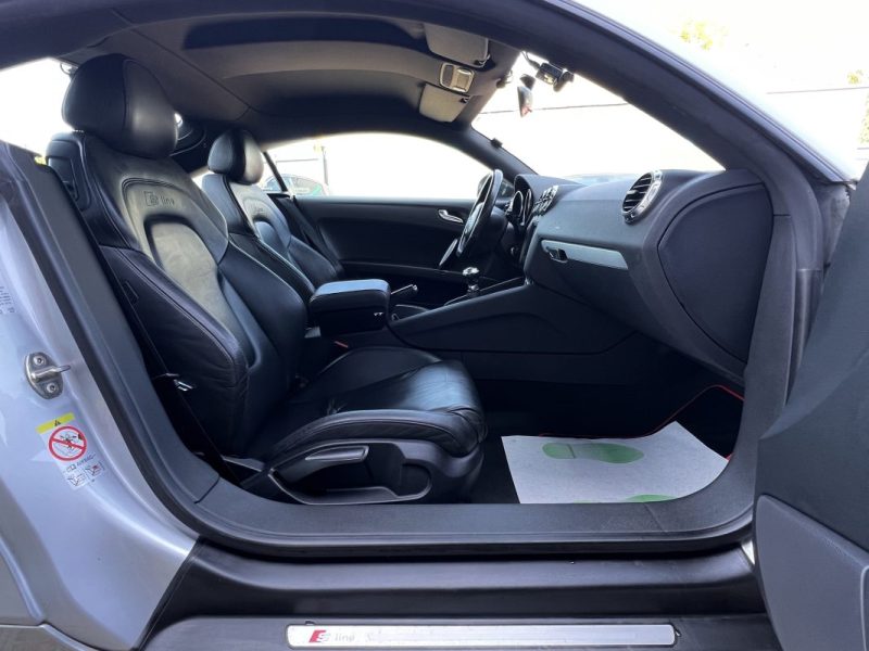 AUDI TT COUPE S-LINE 2.0 TFSI 200 Cv APPLE CARPLAY & ANDROID / INTERIEUR CUIR GPS - GARANTIE 1 AN