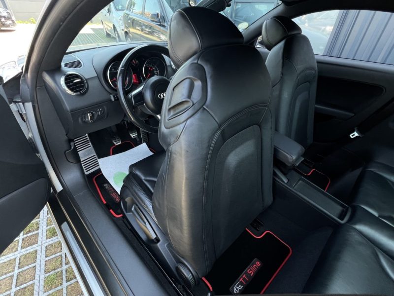 AUDI TT COUPE S-LINE 2.0 TFSI 200 Cv APPLE CARPLAY & ANDROID / INTERIEUR CUIR GPS - GARANTIE 1 AN