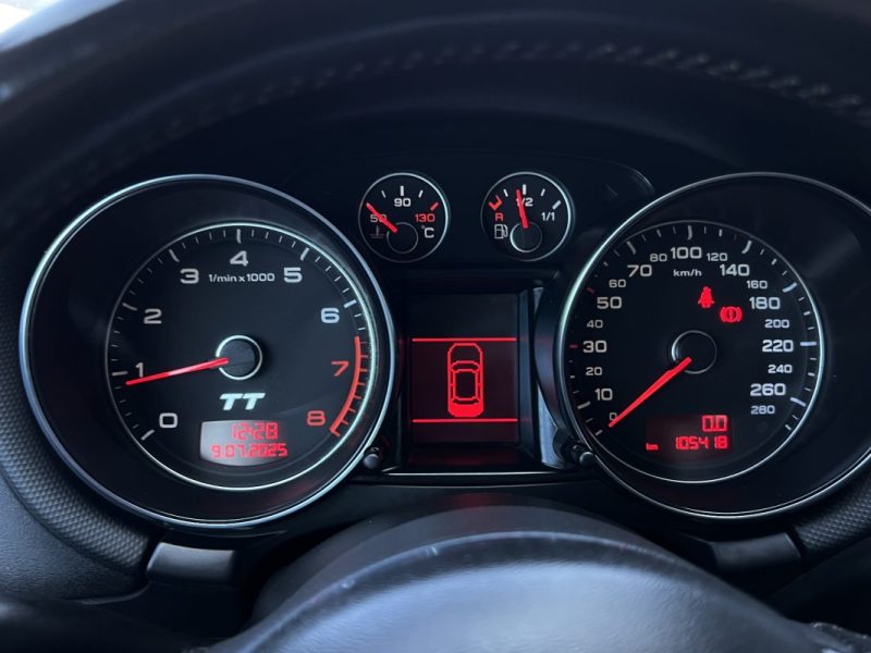 AUDI TT COUPE S-LINE 2.0 TFSI 200 Cv APPLE CARPLAY & ANDROID / INTERIEUR CUIR GPS - GARANTIE 1 AN