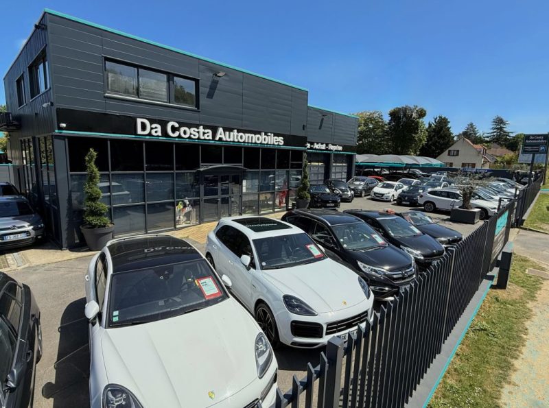 AUDI TT COUPE S-LINE 2.0 TFSI 200 Cv APPLE CARPLAY & ANDROID / INTERIEUR CUIR GPS - GARANTIE 1 AN