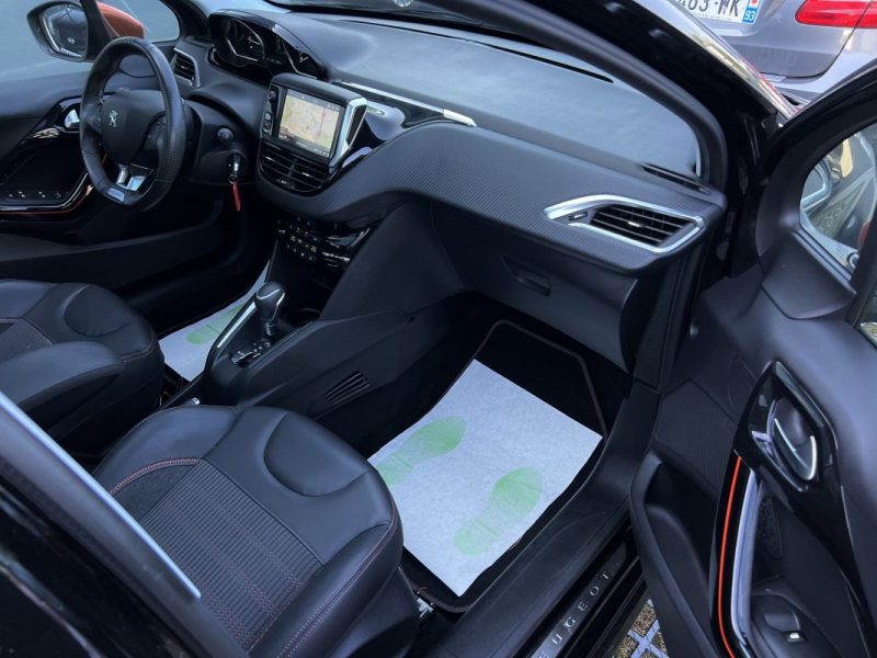PEUGEOT 208 PHASE 2 ROLLAND GAROS 1.2 110 Cv BOITE AUTO / APPLE CARPLAY & ANDROID - GARANTIE 1 AN