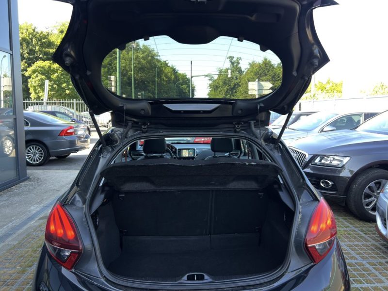 PEUGEOT 208 PHASE 2 ROLLAND GAROS 1.2 110 Cv BOITE AUTO / APPLE CARPLAY & ANDROID - GARANTIE 1 AN