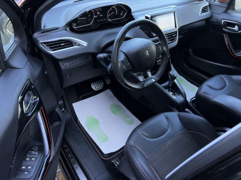 PEUGEOT 208 PHASE 2 ROLLAND GAROS 1.2 110 Cv BOITE AUTO / APPLE CARPLAY & ANDROID - GARANTIE 1 AN