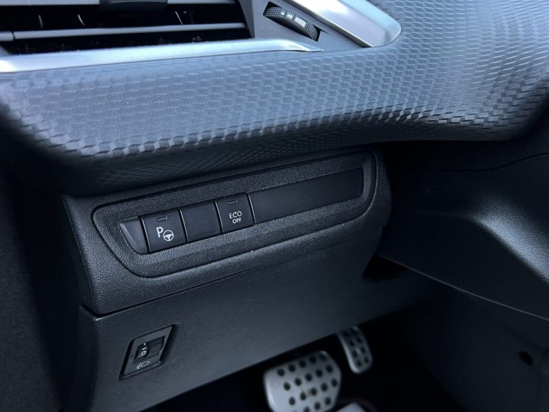 PEUGEOT 208 PHASE 2 ROLLAND GAROS 1.2 110 Cv BOITE AUTO / APPLE CARPLAY & ANDROID - GARANTIE 1 AN