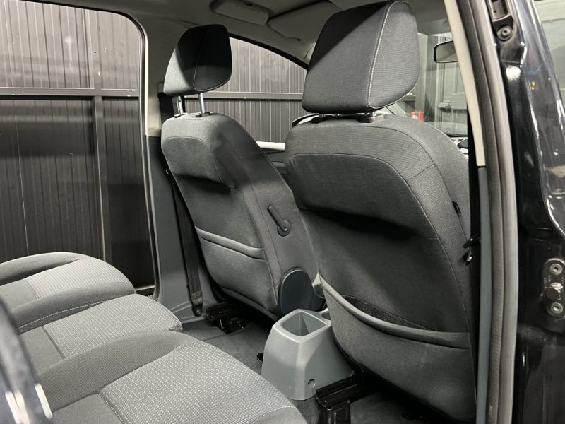 FORD GRAND C-MAX 1.6 TDCI 115 Cv 7 PLACES / 98 600 Kms CRIT AIR 2 - GARANTIE 1 AN