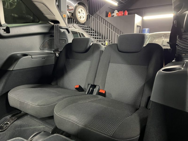 FORD GRAND C-MAX 1.6 TDCI 115 Cv 7 PLACES / 98 600 Kms CRIT AIR 2 - GARANTIE 1 AN