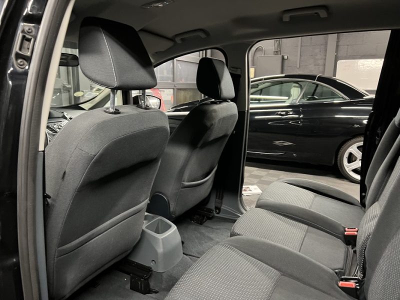 FORD GRAND C-MAX 1.6 TDCI 115 Cv 7 PLACES / 98 600 Kms CRIT AIR 2 - GARANTIE 1 AN