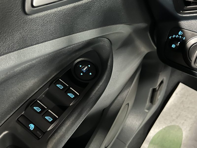 FORD GRAND C-MAX 1.6 TDCI 115 Cv 7 PLACES / 98 600 Kms CRIT AIR 2 - GARANTIE 1 AN