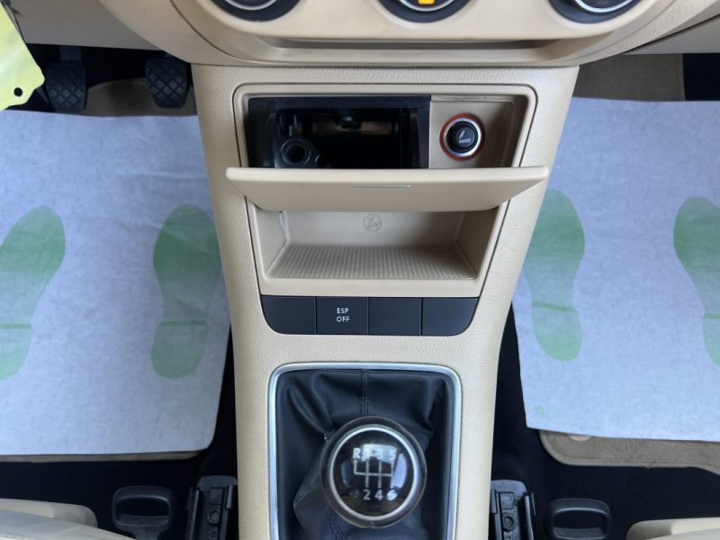 VOLKSWAGEN GOLF 5 V PLUS CARAT 2.0 TDI 136 Cv INTERIEUR CUIR REGULATEUR BLUETOOTH - GARANTIE 1 AN