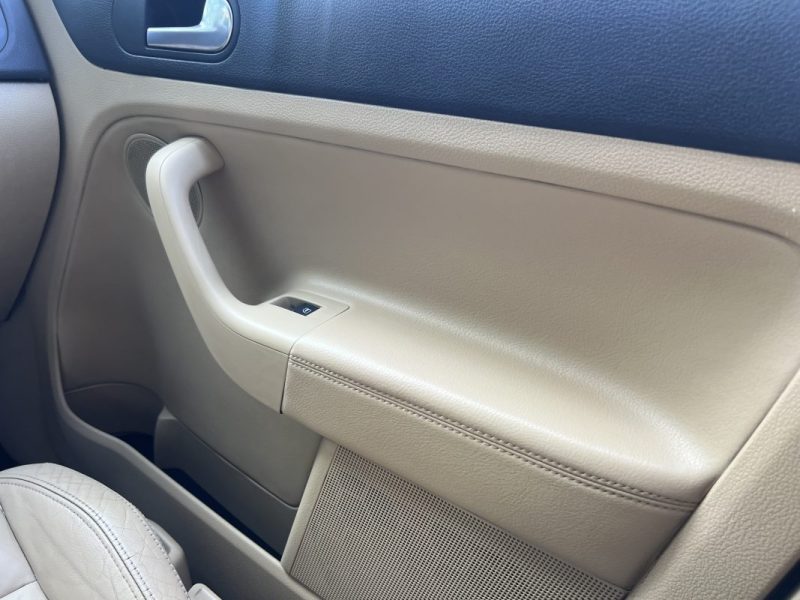 VOLKSWAGEN GOLF 5 V PLUS CARAT 2.0 TDI 136 Cv INTERIEUR CUIR REGULATEUR BLUETOOTH - GARANTIE 1 AN