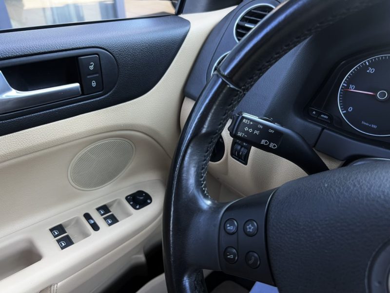 VOLKSWAGEN GOLF 5 V PLUS CARAT 2.0 TDI 136 Cv INTERIEUR CUIR REGULATEUR BLUETOOTH - GARANTIE 1 AN