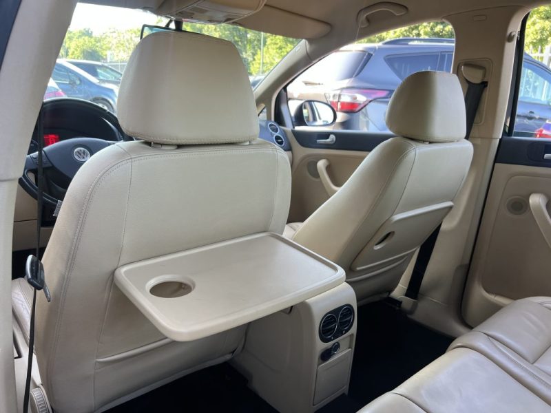 VOLKSWAGEN GOLF 5 V PLUS CARAT 2.0 TDI 136 Cv INTERIEUR CUIR REGULATEUR BLUETOOTH - GARANTIE 1 AN