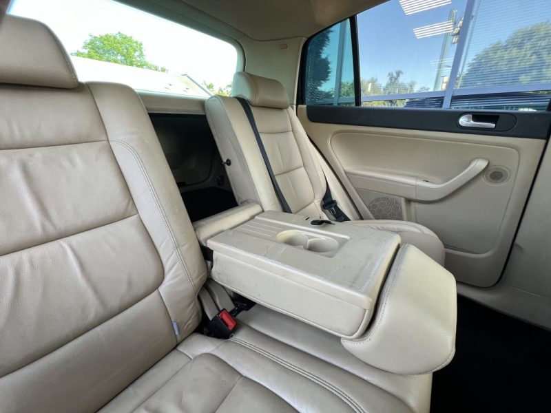 VOLKSWAGEN GOLF 5 V PLUS CARAT 2.0 TDI 136 Cv INTERIEUR CUIR REGULATEUR BLUETOOTH - GARANTIE 1 AN